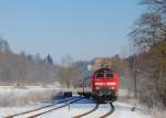 Am 12.02. dann der nchste Versuch fr den Mrchen-Express. Dieses Mal hat alles geklappt. 218 432-3 zieht hier ihren aus zwei n-Wagen bestehenden Zug in den Bahnhof Marbach zur Weiterfahrt nach Kleinengstingen. 