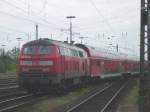 218 412 schiebt ihren Re ins Ex BW Worms zum abstellen.