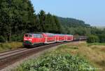 218 418 mit dem BR3-Radlzug Hof-Mnchen am 10.8.13 bei Lengenfeld