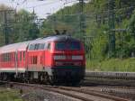 218 217-8 als Schublok an  einen RE von Trier nach Kln am 23.04.2009 bei Kln Sd