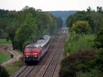 218 400 und 218 xxx mit EC 193 bei Schwabhausen (02.10.2006)