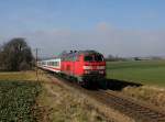 Die 218 444 mit dem IC Rottalerland am 01.03.2014 unterwegs bei Fürstenzell.