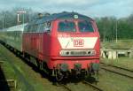 218 121  mit RB 25177 (Soltau–Bad Harzburg) am 21.03.2000 in Dorfmark