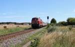 218 366 mit der RB 24766 (IC 2427) am 09.08.15 bei Ückeritz.