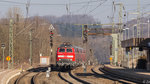 IRE 4223 am 18.03.2016 mit 218 410-9 nach dem Erklimmen der Geislinger Steige bei der Durchfahrt durch den Amstetter Bahnhof.