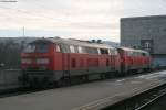 218 166-7 und 161-8 sind gerade beim Aufrsten um in wenigen Minuten den IC2013 nach Oberstdorf von 101 117-0 zu bernehmen Stuttgart Hbf 17.1.09