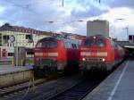 Die 218 369 und die 218 469 am 06.02.2008 in Mnchen Hbf. 