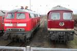 Die 218 217-8 und 130 101-9 stehen gemeinsam fr die Lokparade abgestellt in Koblenz Ltzel am 03.04.2010