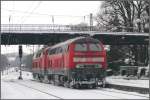 In Lindau bernehmen 218 404-2 und 218 405-9 den EC163 zur Weiterfahrt durchs Allgu nach Mnchen Hbf. (02.12.2010)
