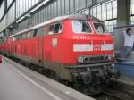 Am 23.06.2011 warteten 218 487-7 und 218 434-9 in Stuttgart auf die ausfahrt in die Abstellanlage.