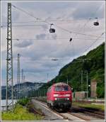 - Bahnimpressionen rundum Koblenz - Die 218 261-6 fährt am 24.06.2011 solo durch den Bahnhof Koblenz-Ehrenbreitstein. (Jeanny)