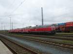 Hier sieht man 4 abgestellte Dieselloks der Baureihe 218 im Hofer Hauptbahnhof.