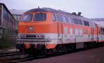 City Bahn Lok 218143 am 25.4.1990 um 13.32 Uhr im Bahnhof Gummersbach.