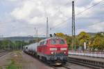 Am 23. September 2017 war die ELBA 218 399-4 mit einem Unkrautspritzzug als Bauz 61959  von Trier-Ehrang über Saarbrücken nach Karlsruhe unterwegs. Mit gemütlichen 30 km/h durchfuhr sie den Bahnhof Merzig im Nordsaarland. 