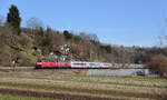 218 319 RP und 218 423 DB mit IC 2012 in Richtung Stutttgart.(Ebersbach(Fils)21.2.2021).