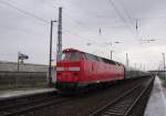 DB 219 084-1 mit dem RE 16191  Harz-Express  von Erfurt Hbf nach Thale, am 07.12.2013 in Erfurt Ost.