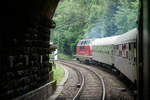 V200 033 am 9.6.18 mit DPE 23059 Donaueschingen - Stuttgart auf der Schwarzwaldbahn.