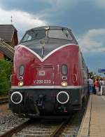 V200 033 der MEH steht abfahrbereit in Rheinbach, wo die Fahrt wieder rtg Bonn Hbf via Witterschlick geht ;) 