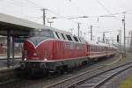 V 200 033 mit einem Westfalendampfsonderzug 24673 am 30.01.2016 in Dortmund Hbf und fuhr weiter nach Willingen.