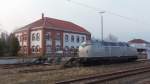 V 270.09 (221 121-7) in Reutlingen Hbf am 19.03.2012