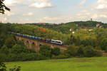 Schotterzug mit der 223 152 auf der Syratalbrücke in Plauen. Aufgenommen am 16.08.2017 