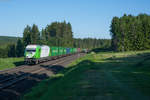 ER20-01 mit dem Containerzug nach Hamburg bei Pechbrunn, 27.05.2017