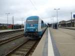 Hier steht 223 068 mit ihrem Alex nach Mnchen Hauptbahnhof in Hof Hbf. bereit. Das Foto entstand am 28.04.13.