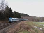 223 067 ist am 10.02.12 mit dem ALX in Lengenfeld kurz hinter Marktredwitz zusehen.