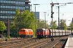 225 015-7 BBL 19  und HGK MaK DE 1024 (240 003-4) mit einem Kohlezug am 16.04.2014 in Düsseldorf Rath.