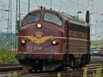 Mit dnischer Krone und Flgelrad auf der runden Nase, Nohab NY-1138 (227 004-9) am 09.08.2012 unterwegs als Lz von Aachen West nach Stolberg.