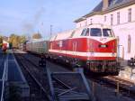 MEG LOK 206 mit Sonderzug vom BW Weimar. Hier in Weimar Berkaer Bahnhof.Am Haken hat sie einen neu aufgebauten Bghwe und einen Abteilwagen der DR und hinten dran eine BR 52.