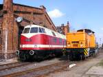 26.09.2009 in Stafurt    Traditions-Bahnbetriebswerk      BR 118 586-7 und BR 105 992-2 Harmonisch nebeneinander...