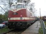 Dies war der Zubringerzug.MEG 207 und als Zuglok 112 565-7(PRESS) zum DR-Dieselloktreffen in Weimar,am 11.10.09