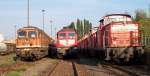 Mehrere BR 344 sowie die Kasseler Adtranz-Lok 231 040 und die DB Cargo-Lok 232 142 abgestellet in Dresden-Hafen (18.09.2003)
