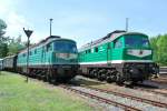 234 304 und die Wismut V300 005 ex 232 155 stehen eintrchtig im BW Schwarzenberg nebeneinander, 21.05.09