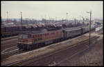 132070 hat hier am 29.3.1991 einen aus Frankfurt am Main kommenden Sonderzug mit dem Ziel Meinigen im Grenzbahnhof Gerstungen übernommen.