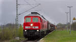 232 262-6 ist am 10. April 2017 mit einem Güterzug unterwegs. Aufgenommen im Bahnhof Syrau in Richtung Hof. 