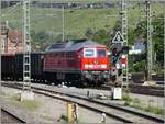 232 703-9 zieht einen Güterzug durch Würzburg. (27.05.2019)