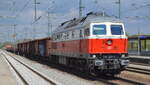 DB Cargo AG (D) mit  232 309-5  (NVR-Nummer  92 80 1232 309-5 D-DB ) mit gemischtem Güterzug und hinten dran noch eine 298ér am 06.05.21 Durchfahrt Bf. Golm (Potsdam).