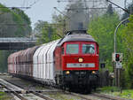 Die DB-Diesellokomotive 232 259-2 war mit einem leeren Kalkzug auf dem Weg nach Flandersbach unterwegs.