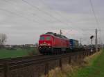 232 561-1 fhrt am 5.12.08 mit FZT 53601 von Lbeck Skandinavienkai nach Maschen Rbf hier kurz nach der Durchfahrt in Reinfeld (Holst.).