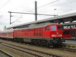 Kurz nach unserer Ankunft in Erfurt, erreichte auch der Adventssonderzug aus Schweinfurt, bespannt mit 232 209-7, sein Ziel.