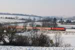 232 569 zieht am 20.12.09 RE 3623, Erfurt-Altenburg bei Saara durch die Verbindungskurve zur Strecke Leipzig-Hof bei Saara.