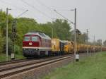 232 223-8 mit einem Bauzug am 22.05.2010 bei Woltorf  