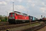 232 902 mit einem Containerzug am 25.05.2010 in Schwandorf.