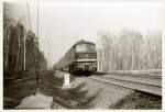 132 275 mit Schnellzug nach Karl-Marx-Stadt zwischen Doberlug-Kirchhain und Rckersdorf. Aufnahme 1980