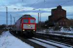 Am Morgen des 8.1.2011 erreicht 232 904-3 mit ihrem RE nach Erfurt den Bahnhof Lehndorf, wo die Strecke nach Gera von der zweigleisigen Strecke nach Werdau abzweigt.