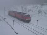 Nebel in Vogtland! Ganz unerwartet tauchten 232 601(alt belftet) 232 527 und 294 803 am 25.02.13 auf dem Gegengleis im Nebel in Jnitz auf.