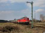 Die 232 426 und die 363 713 mit einem Mllzug am 22.03.2013 in Tling.