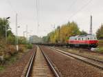 232 309-5 der East-West-Railways (Polen) wechselt am 16. Oktober  2013 aus  Blankenfelde (Brandenburg) kommend in Hhe des Bahnbergang am Tunnelweg auf die KBS Strecke 203.

